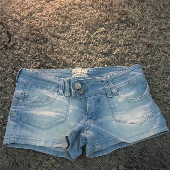 Jean shorts - Picture 1 of 3